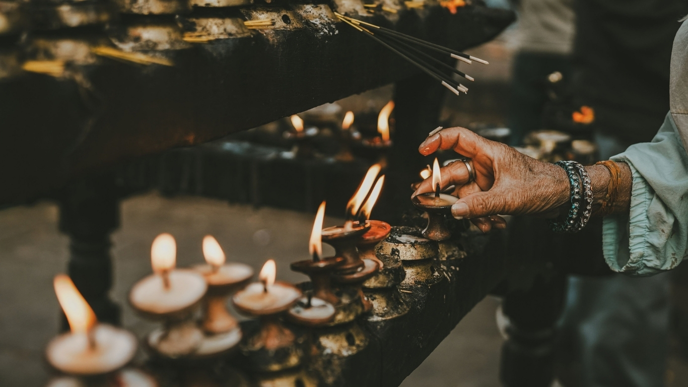 Hoe gemeenschappen in Nepal omgaan met tragedies